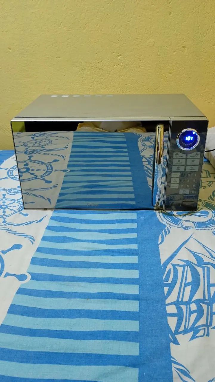 Micro-ondas Philco espelhado 31 litros 