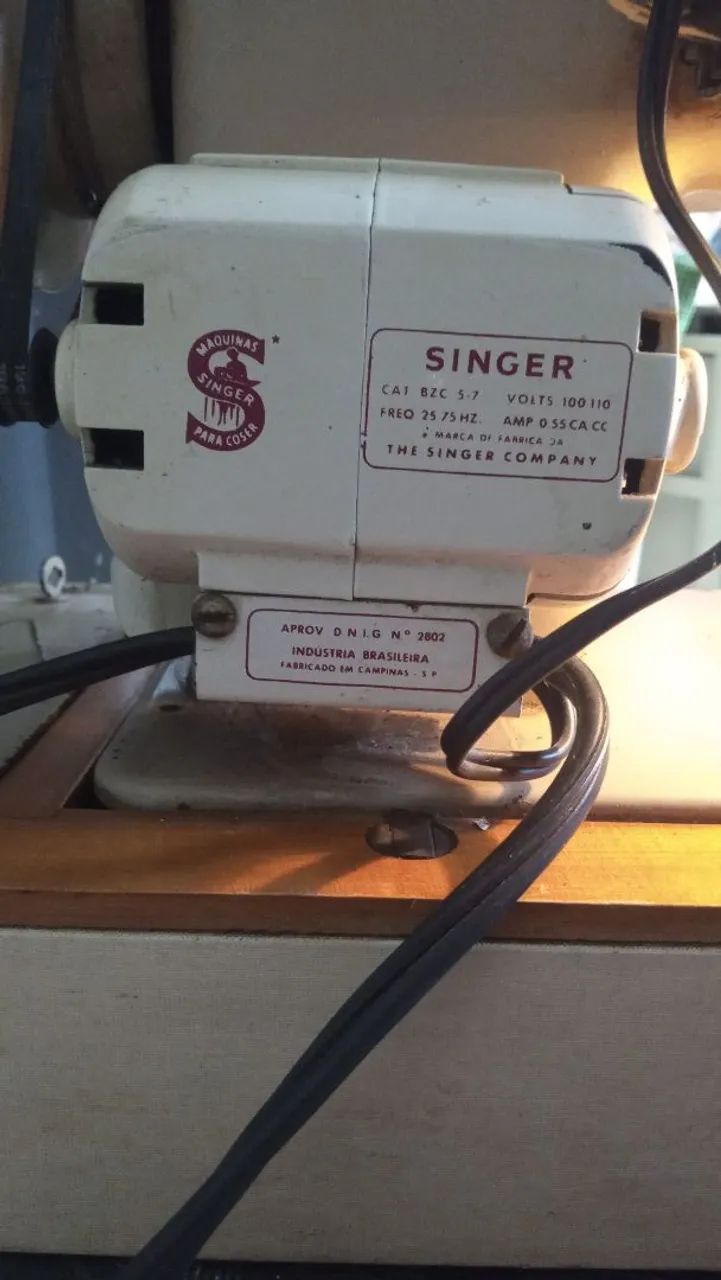 Máquina de Costura Singer 660 - Foto 3