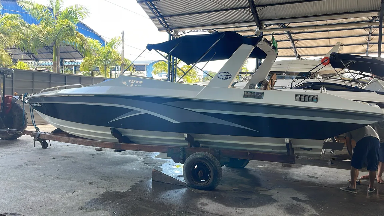 Lancha 29 diesel 2013