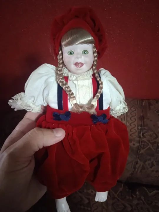 Boneca de porcelana estilo alemã linda e muito rara antiguidade
