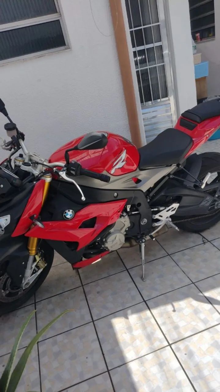 BMW S1000R COM APENAS 4.208KM