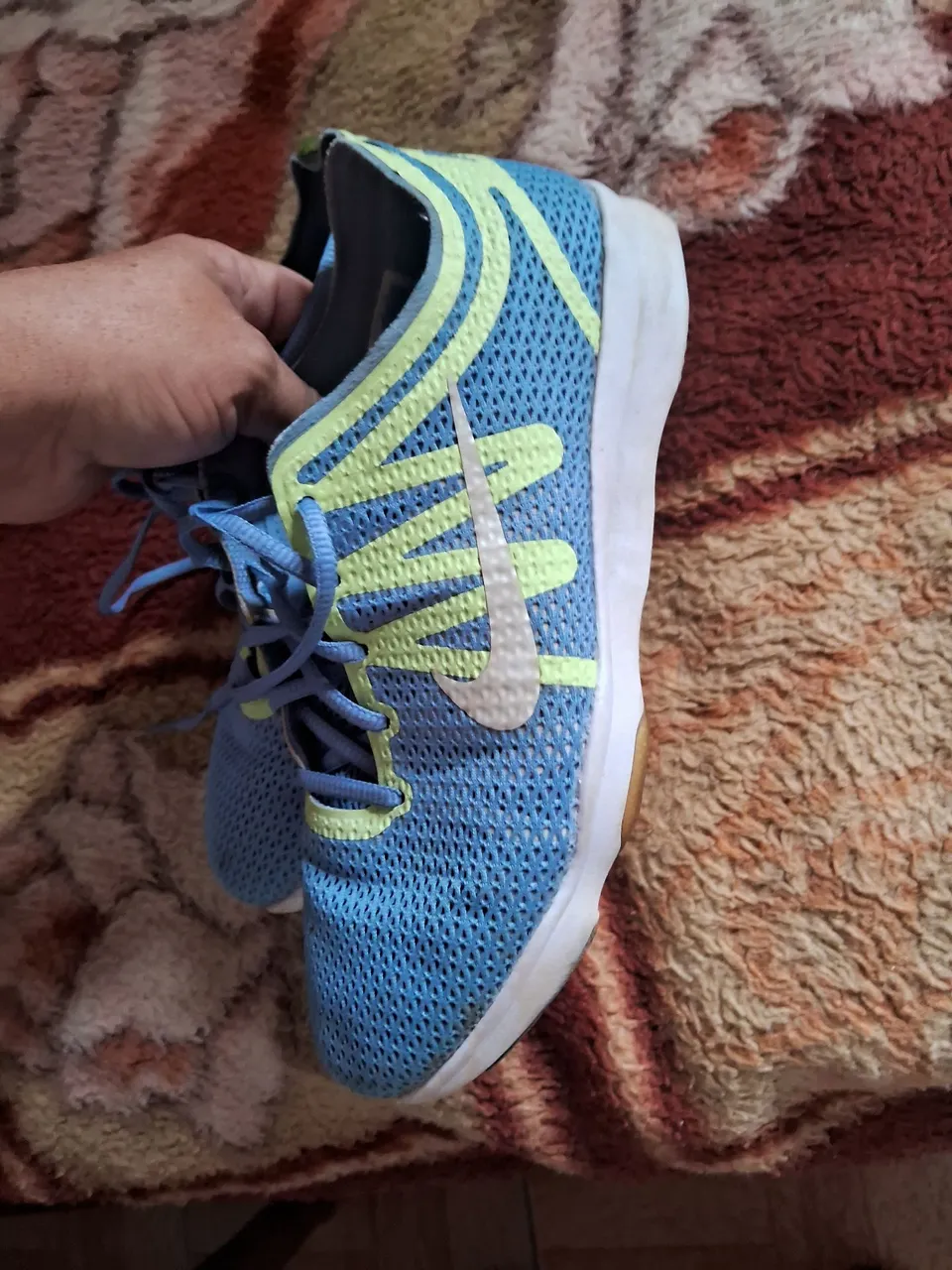 Tênis Nike Azul com Detalhes em Verde