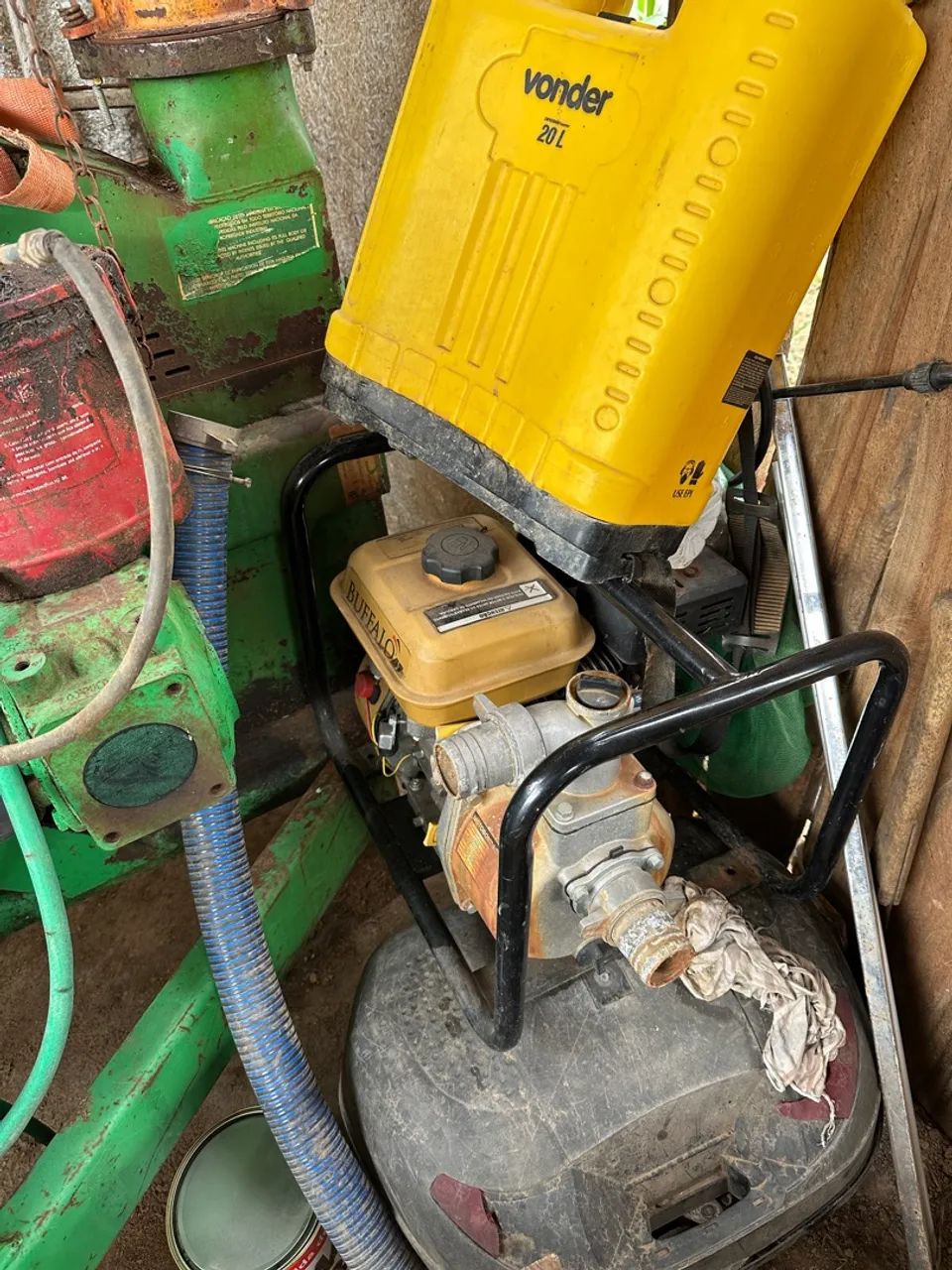 Motobomba Buffalo BFG 6.5 à venda - Pouco usada, em ótimo estado! - Foto 2