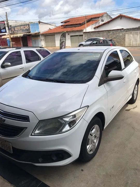 41.000.00 Onix LT1.0 2014 único dono chave reserva e nota fiscal