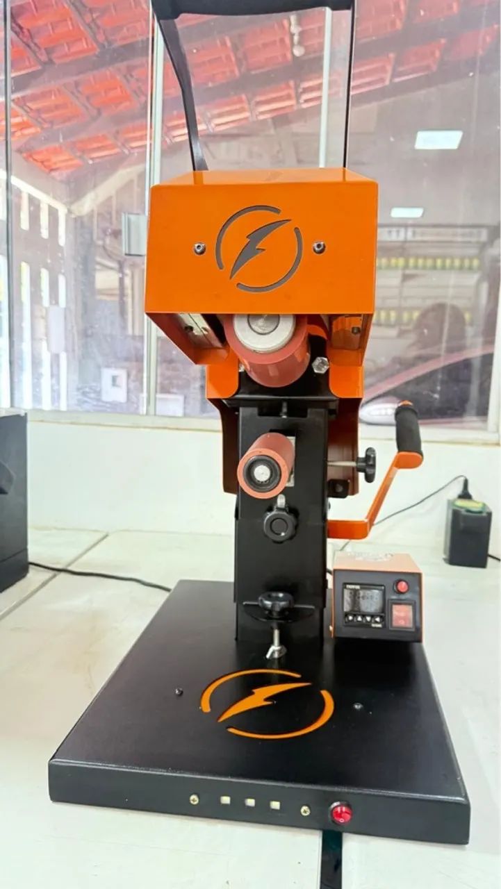 Máquina de estampar copos e taças é muitos materiais  - Foto 3