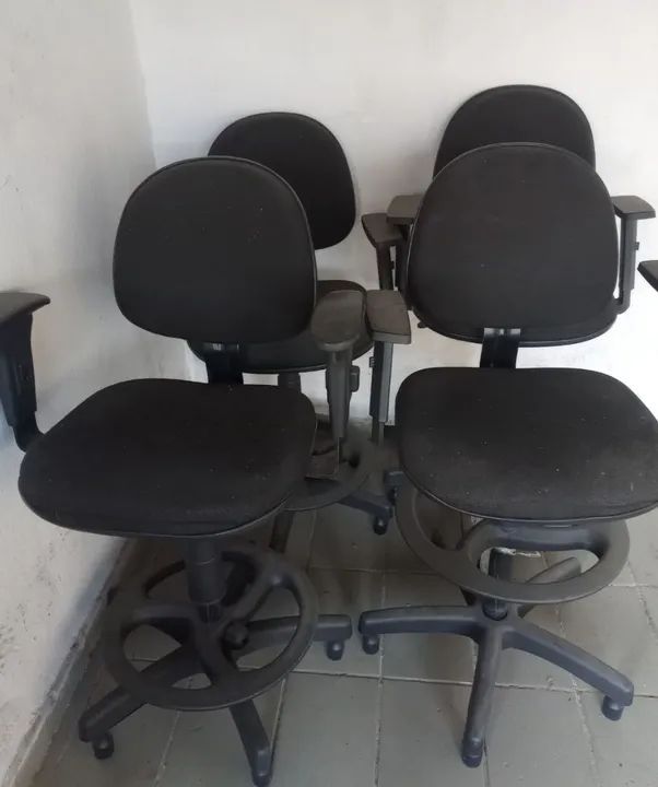 4 Cadeiras de Escritório Giratórias base fixa - Foto 2