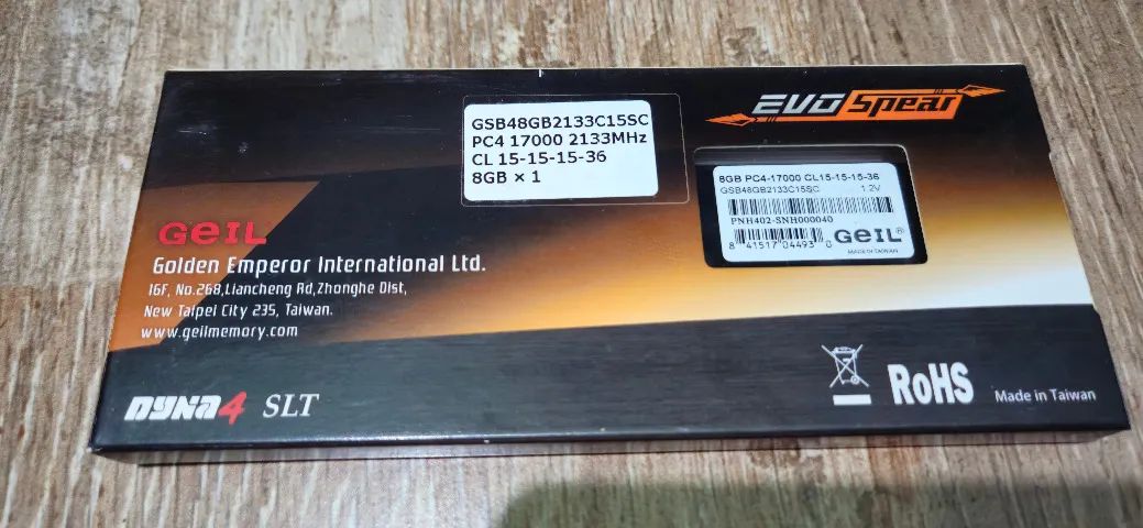Memória RAM Geil 8 GB EVO SPEAR DDR4 PC4-17000 CL15-15-15-36 2133 MHz