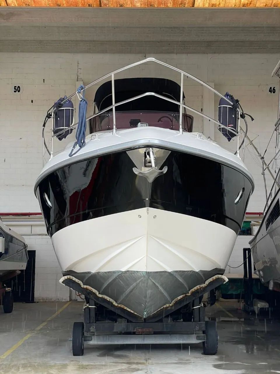 Phantom 385 Fly ano 2010 com 2 x D4 300 diesel - não Intermarine Azimut Ferretti
