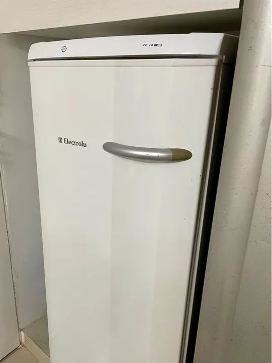 Freezer Electrolux branco em ótimo estado! - Foto 2