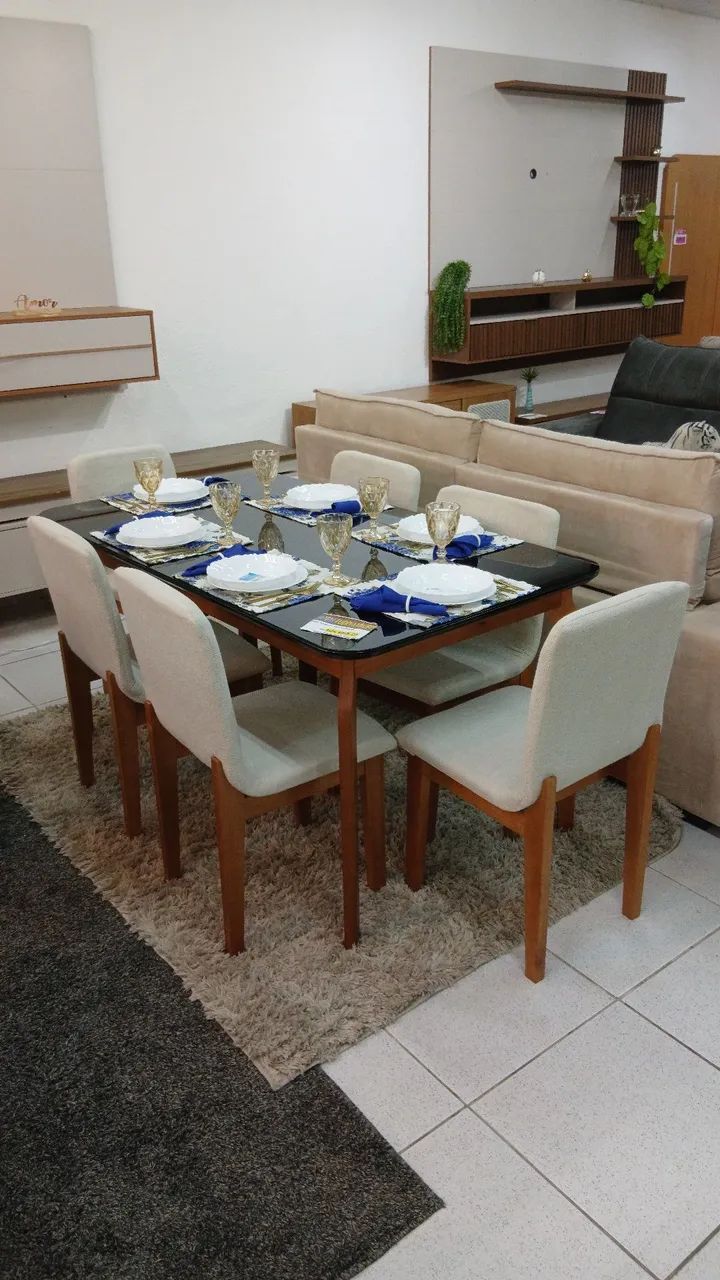 Conj. de jantar em madeira maciça c/ tampo em vidro  - Foto 2