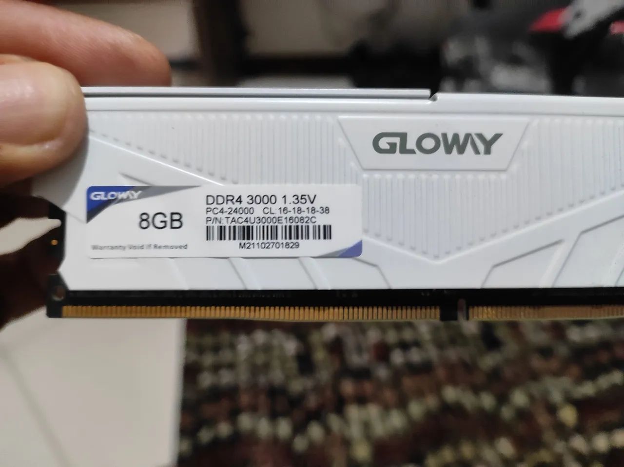 Glowy DDR4 RAM Memory 8GB 2 Sticks for the Price of One64291871456258121