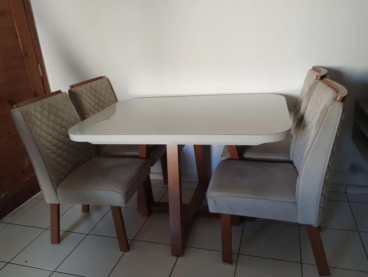 Mesa de jantar branca - Foto 2