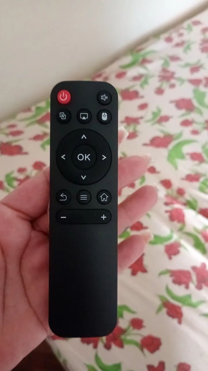 Projector64318191463682122