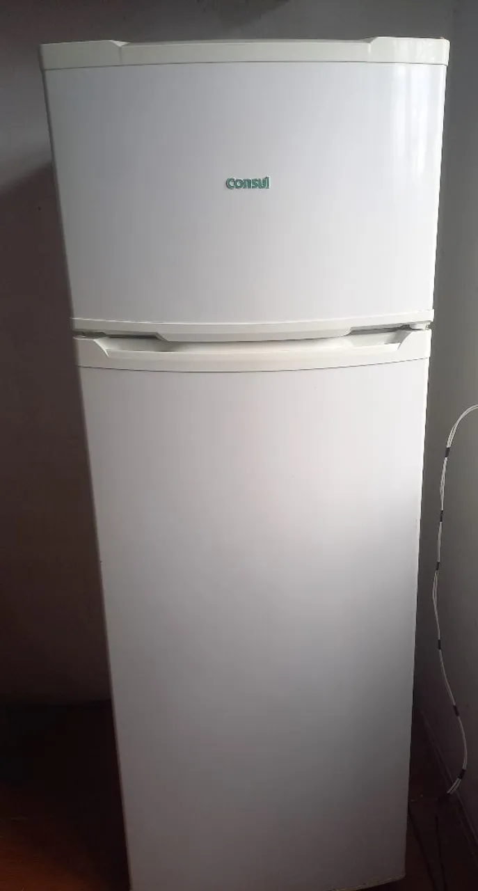 Geladeira Consul Cycle Defrost Duplex 2 portas CRD36GBANA BRANCA 110V