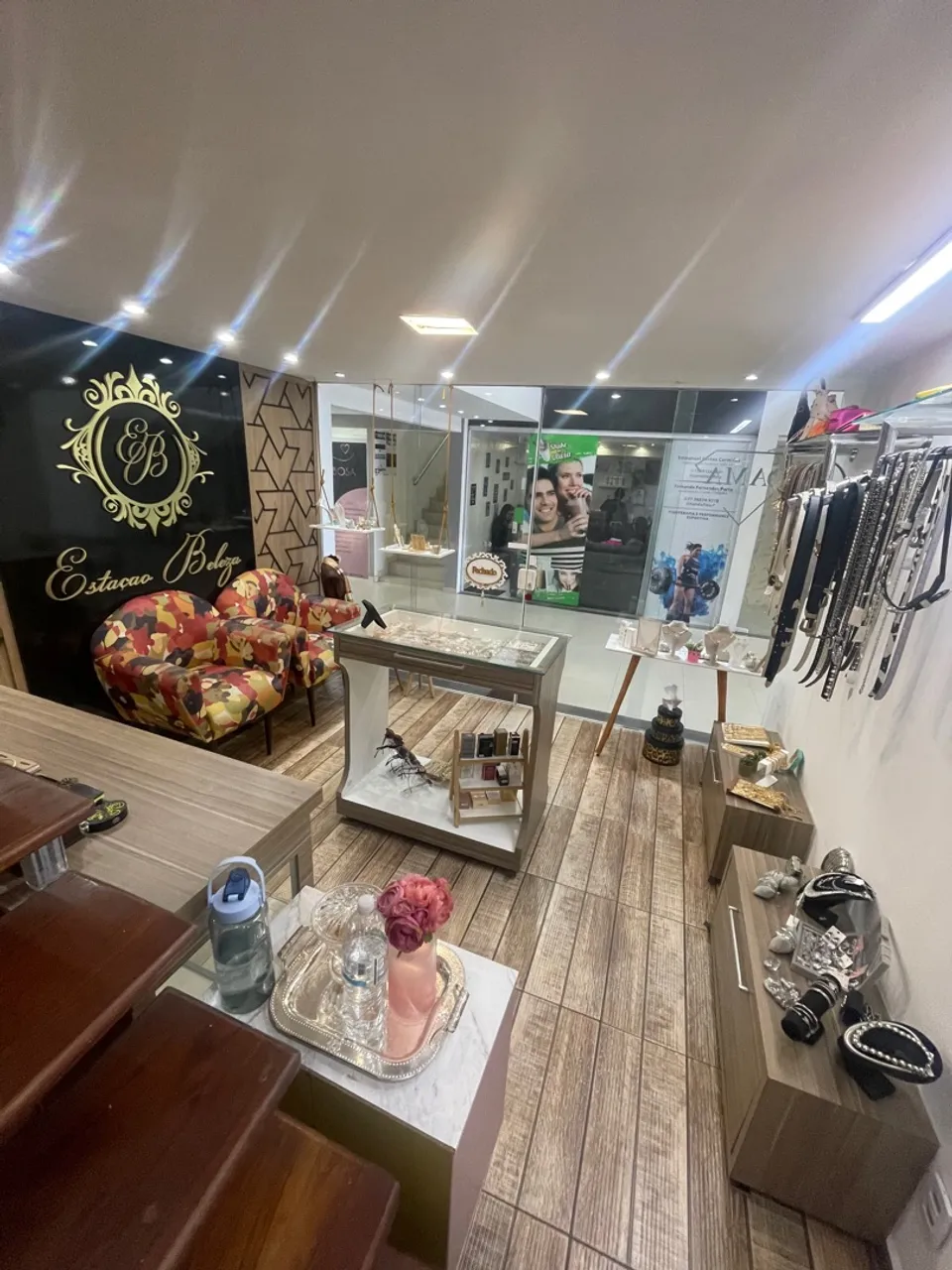 Sala mobiliada para locação 