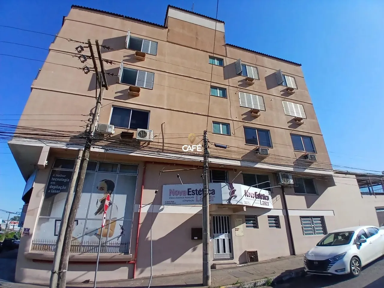 Apartamento Amplo De 2 Dormitórios, Suíte, Sala 2 Ambientes, 2 Banheiros, Cozinh