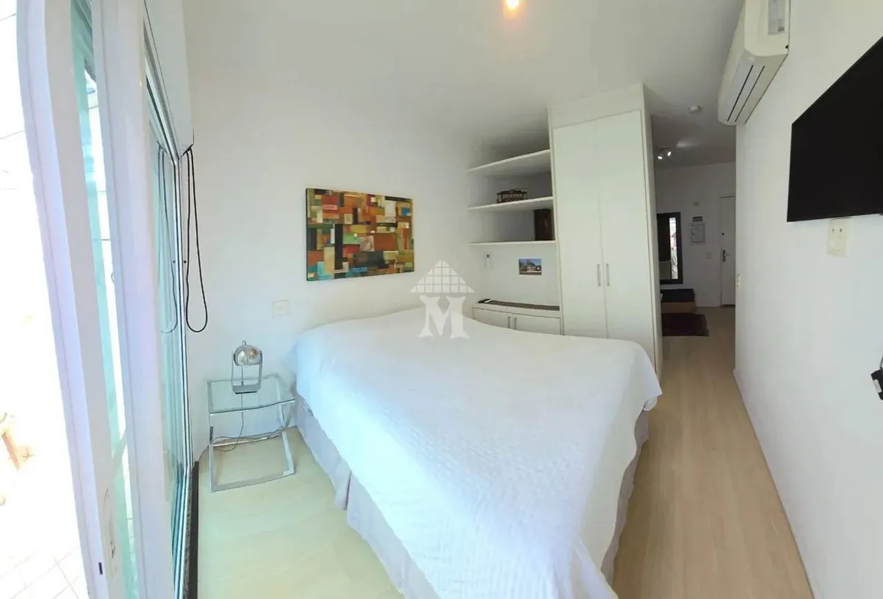Studio com quintal para locação - Jardim Paulista
