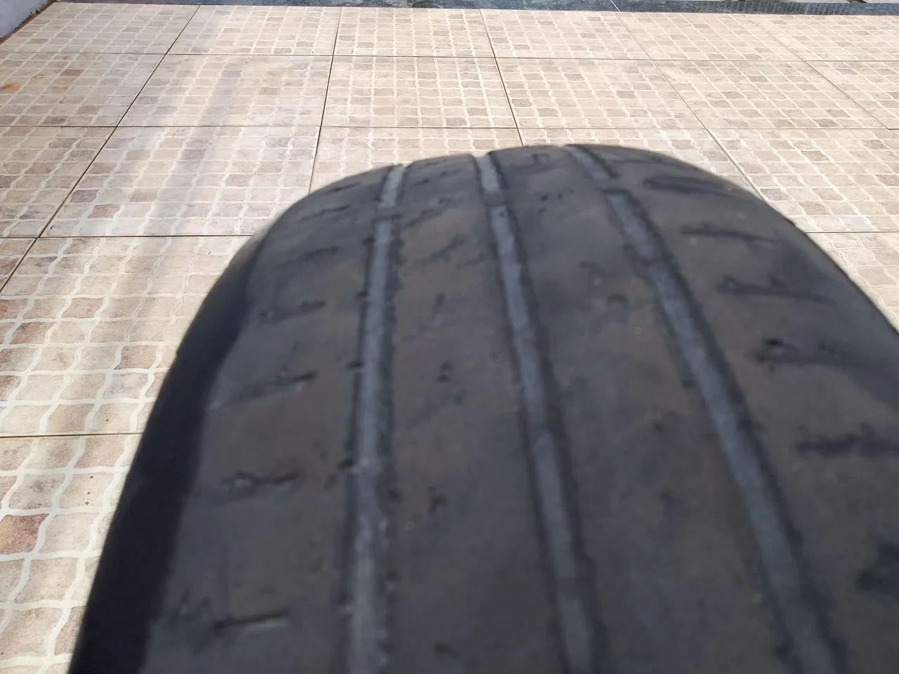Pneu 175/70 R14 84T Continental - Foto 5