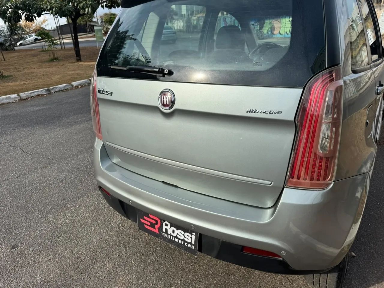Fiat Idea Attractive 1.4 Fire Flex 8V 5P 2013 - Foto 4