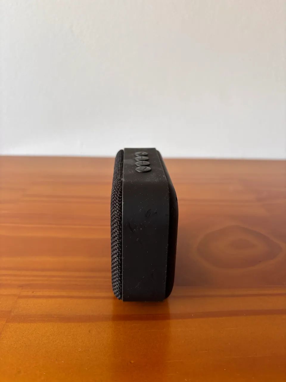 Caixa de Som Bluetooth Portátil Preta - Compacta - Foto 5
