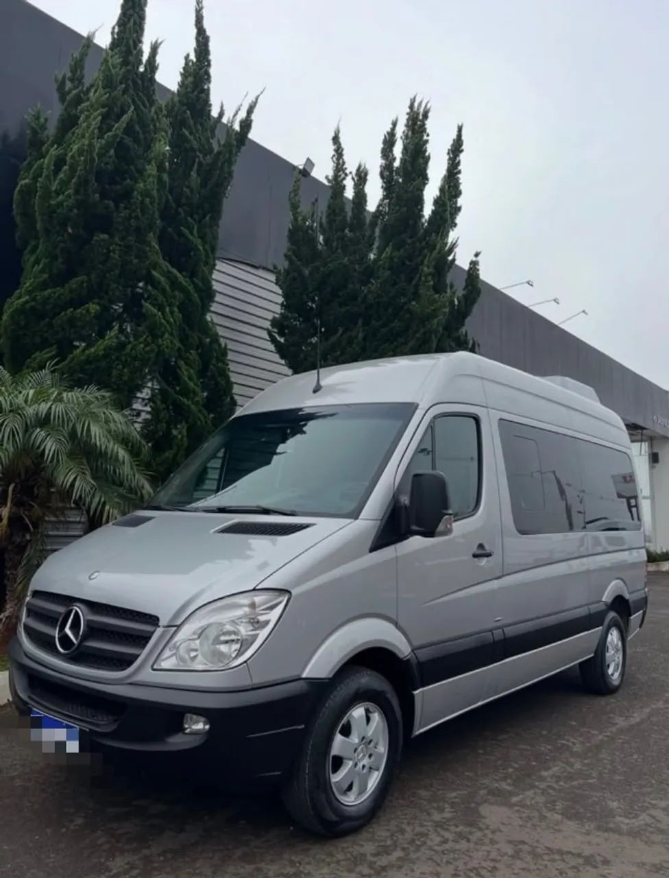 Mercedes-Benz Sprinter 415 VAN LUXO T.A. 2.2 DIESEL 2016