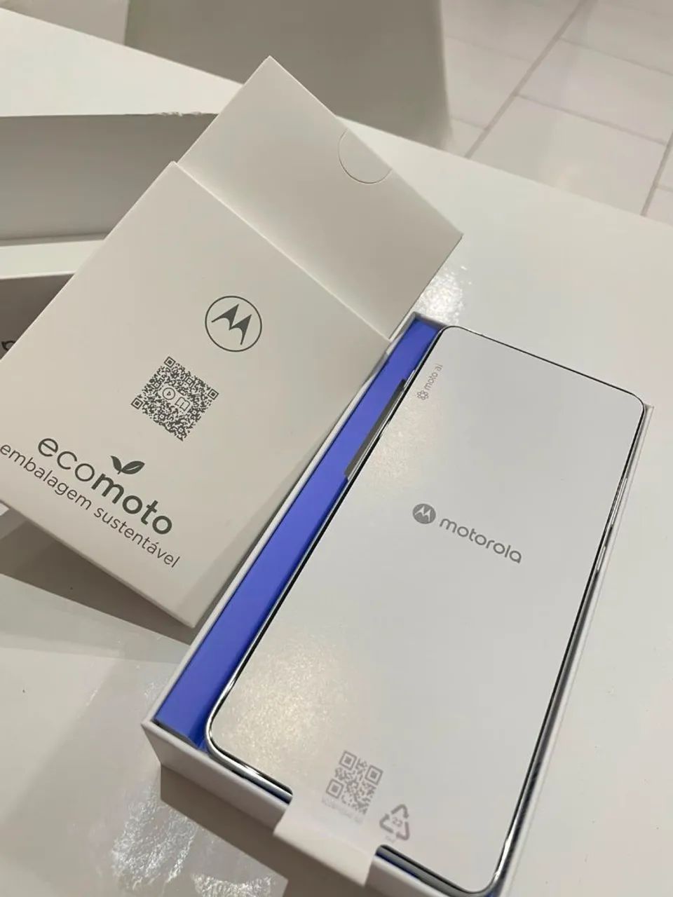 Celular Edge 70 512gb 24gb  - Foto 4