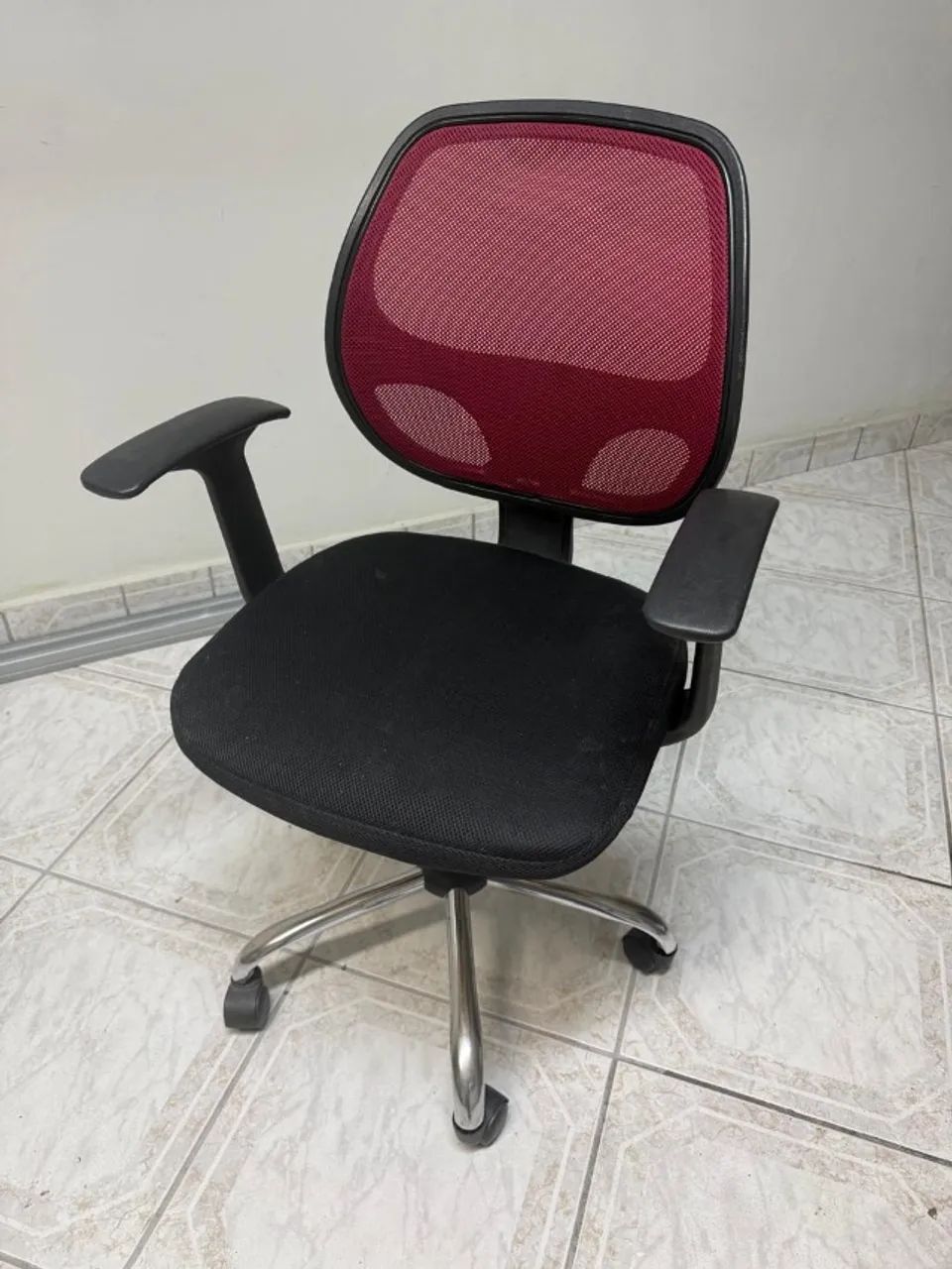 Cadeira escritorio regulável - Foto 2