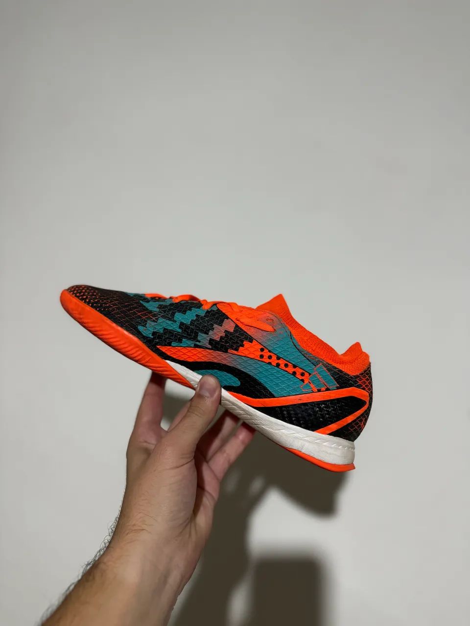 Chuteira Futsal Adidas X Speedportal Messi 22.3 na cor laranja