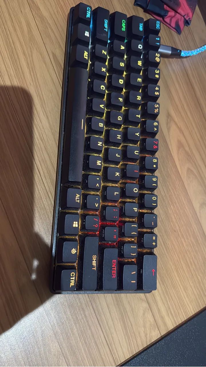 Teclado apex mini 1 geração 