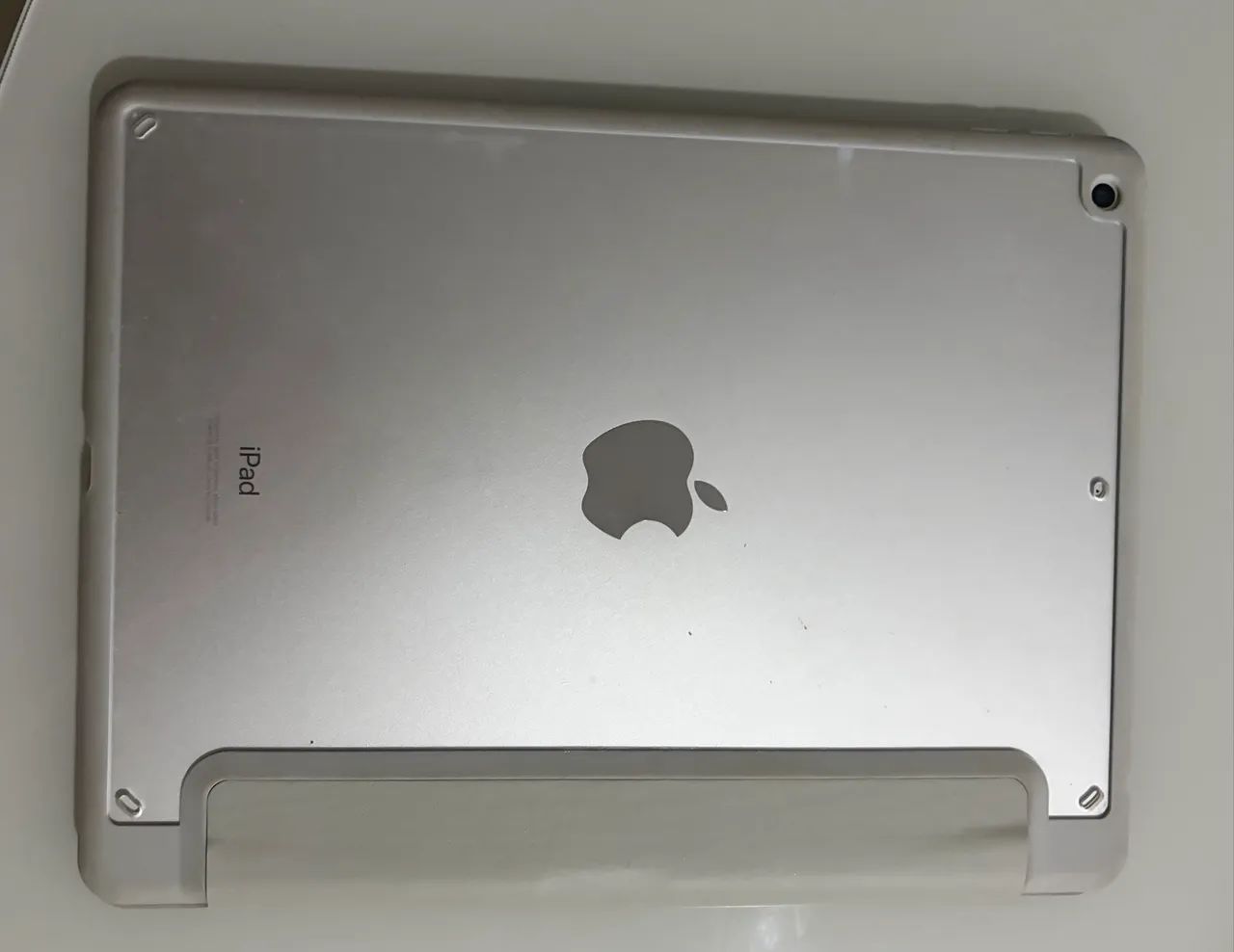 iPad 9 Apple em Excelente Estado + Capa + Carregador - Foto 2