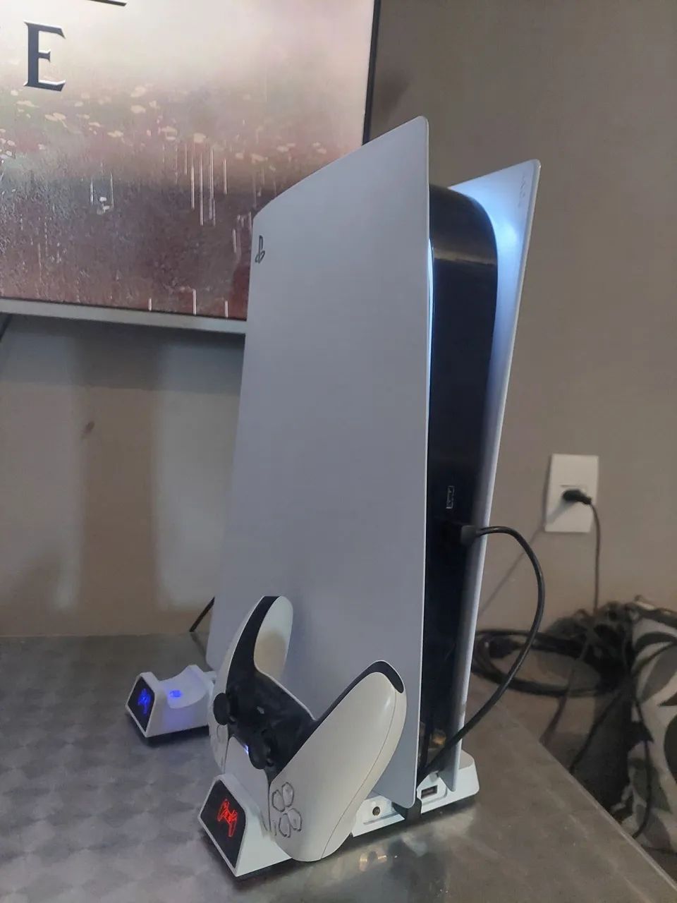 Playstation 5 (PS5) Digital + Base de carregamento - Foto 2