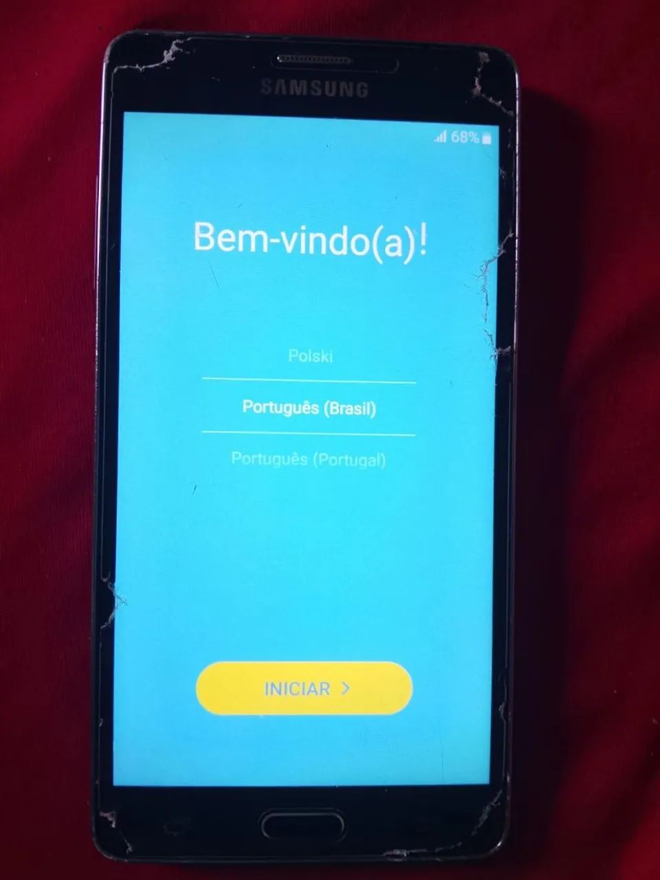 Celular j6