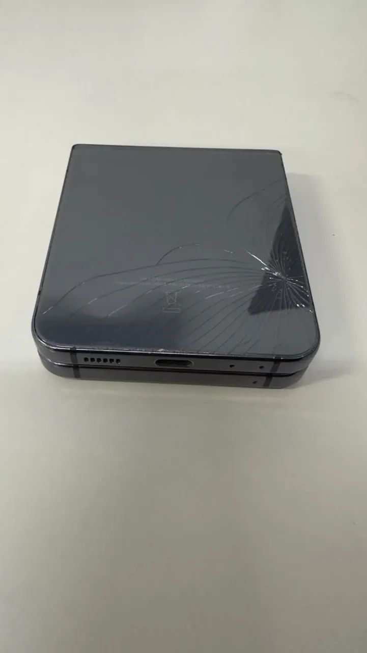 Samsung galaxy z flip 512gb 8Gb ram - Foto 2