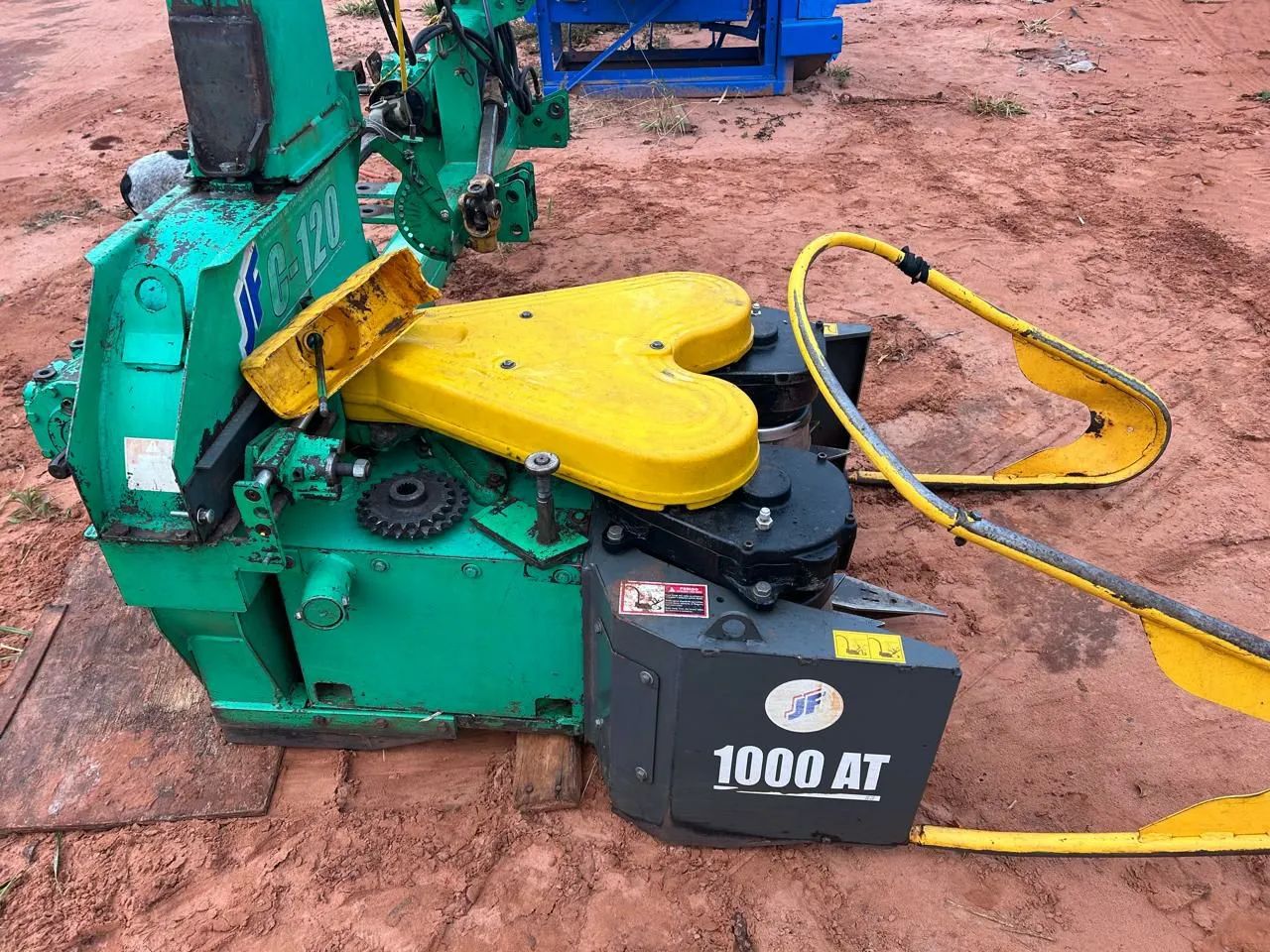 Forrageira JF C120 Plataforma área total - Foto 4