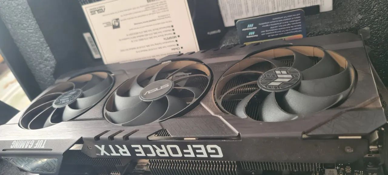ASUS RTX 3090 24GB GDDR6X ROG Strix GeForce - Foto 4