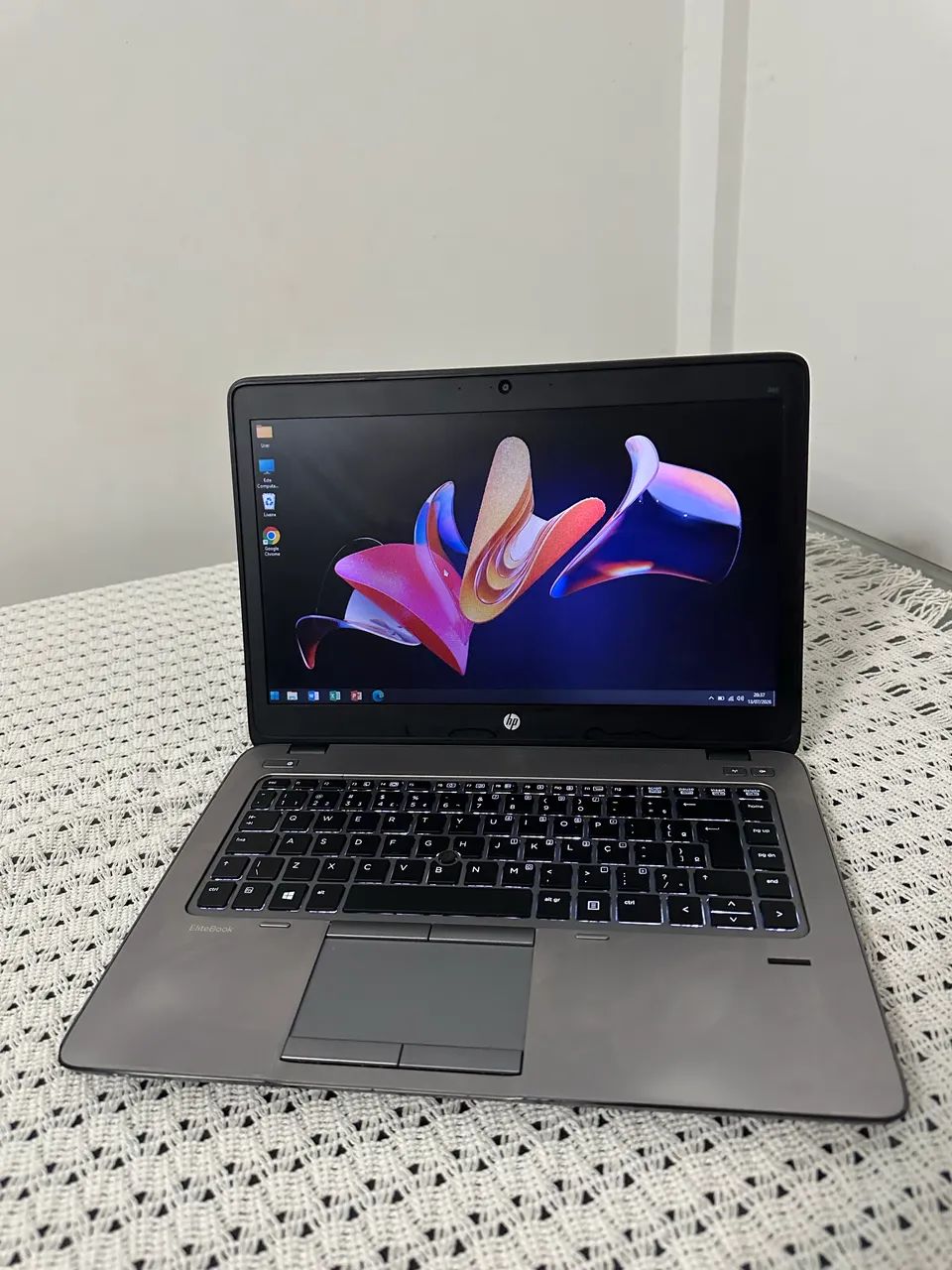Notebook hp 745 , 500 gb de ssd, 16 gb de RAM e bateria nova amd a10 pro
