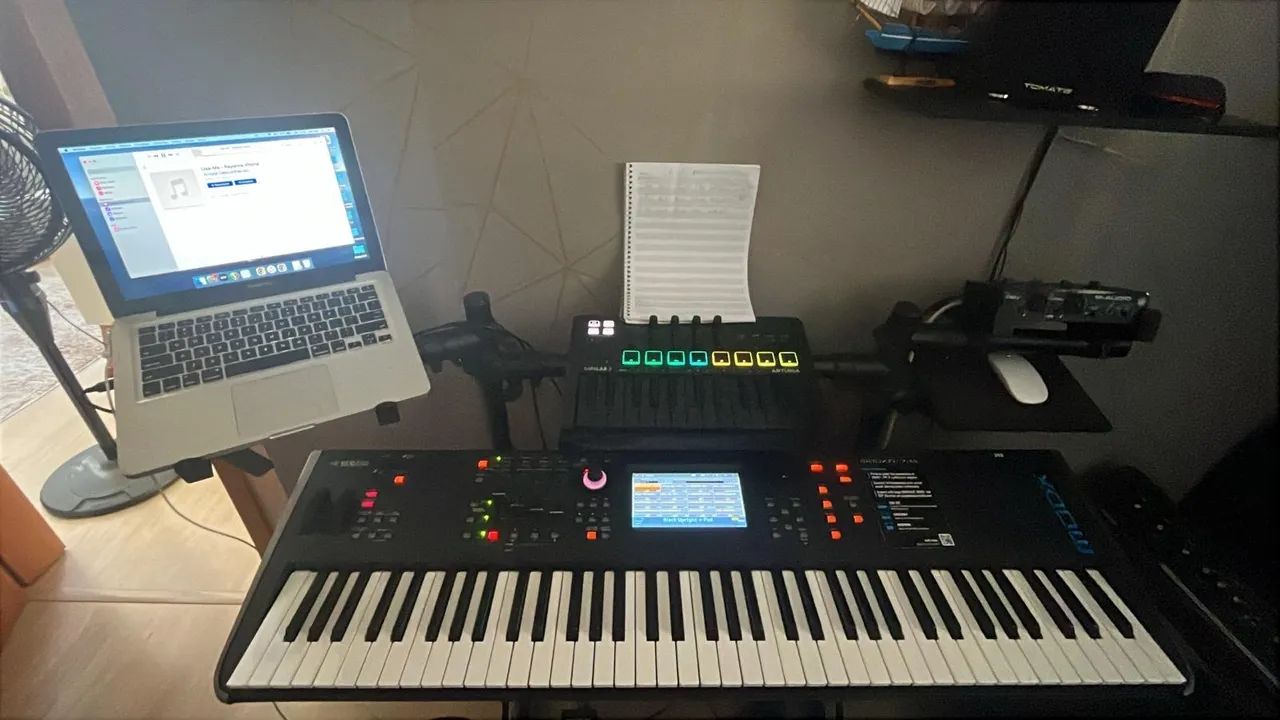 Teclado MODX7 - $ 8k  - Foto 2