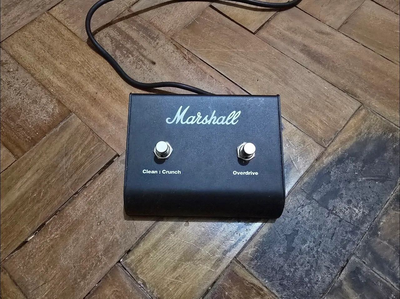 Amplificador Marshall MG100FX + footswitch - Foto 5