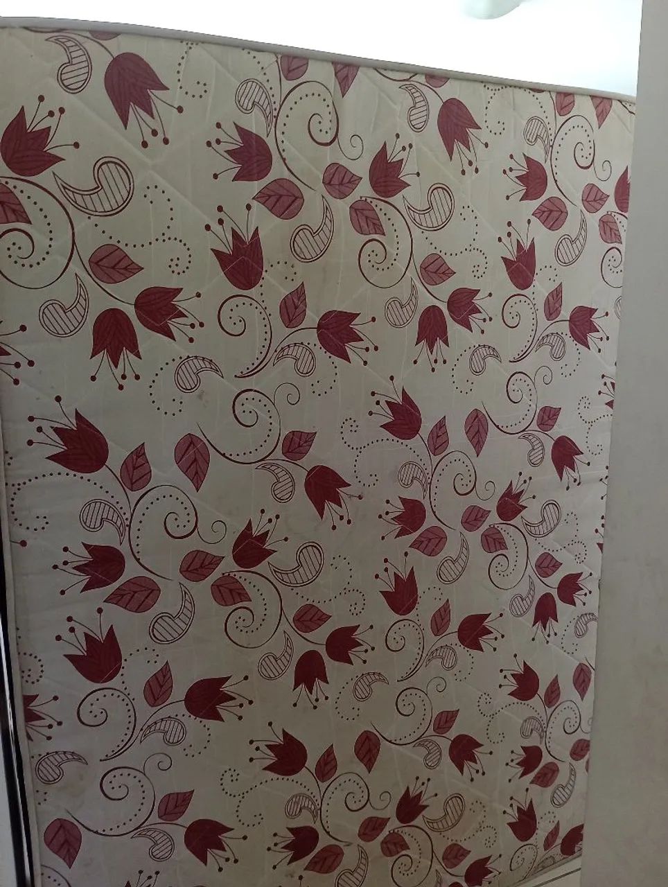 Vendo cama box semi nova,casal, telefone *10 - Foto 3