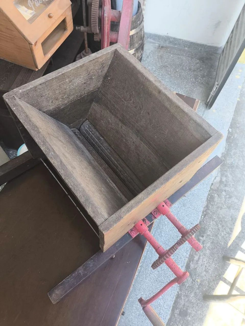 Moedor de uva antigo  - Foto 4