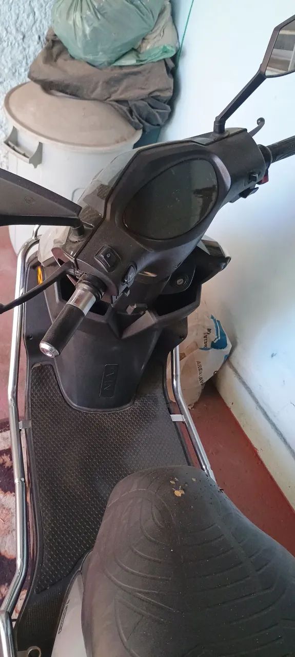 SCOOTER ELÉTRICA T4 2000W C/BAÚ - Foto 2