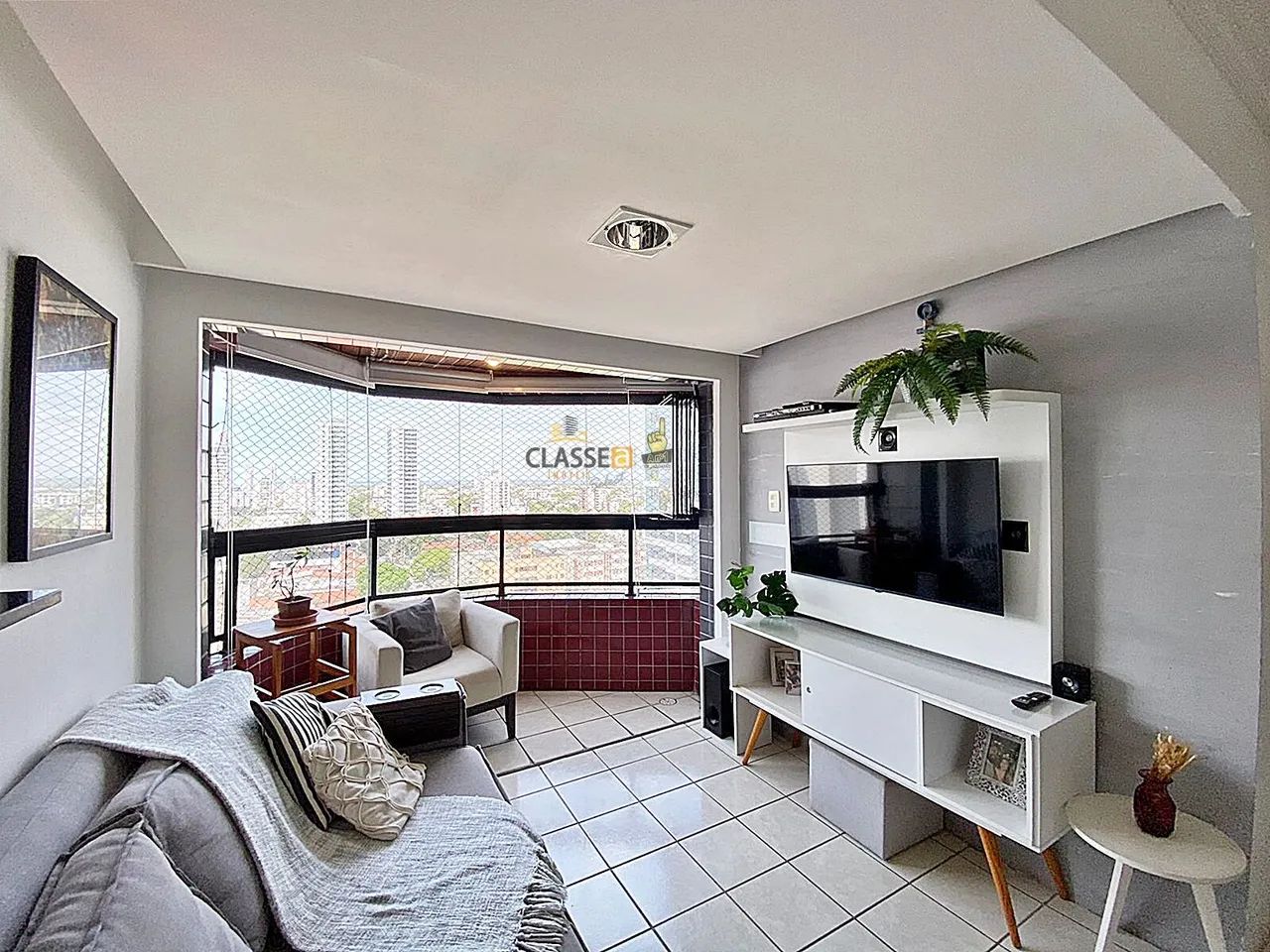 Apartamento Reformado 2+1 com Varanda em Candeias - Foto 3