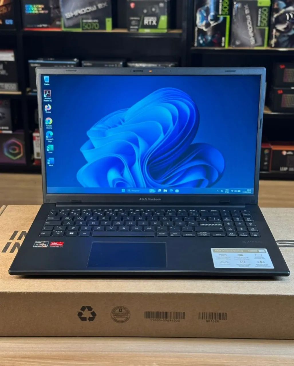 Notebook Asus Ryzen 7520U 8gb DDR5, ssd 512GB - (loja física