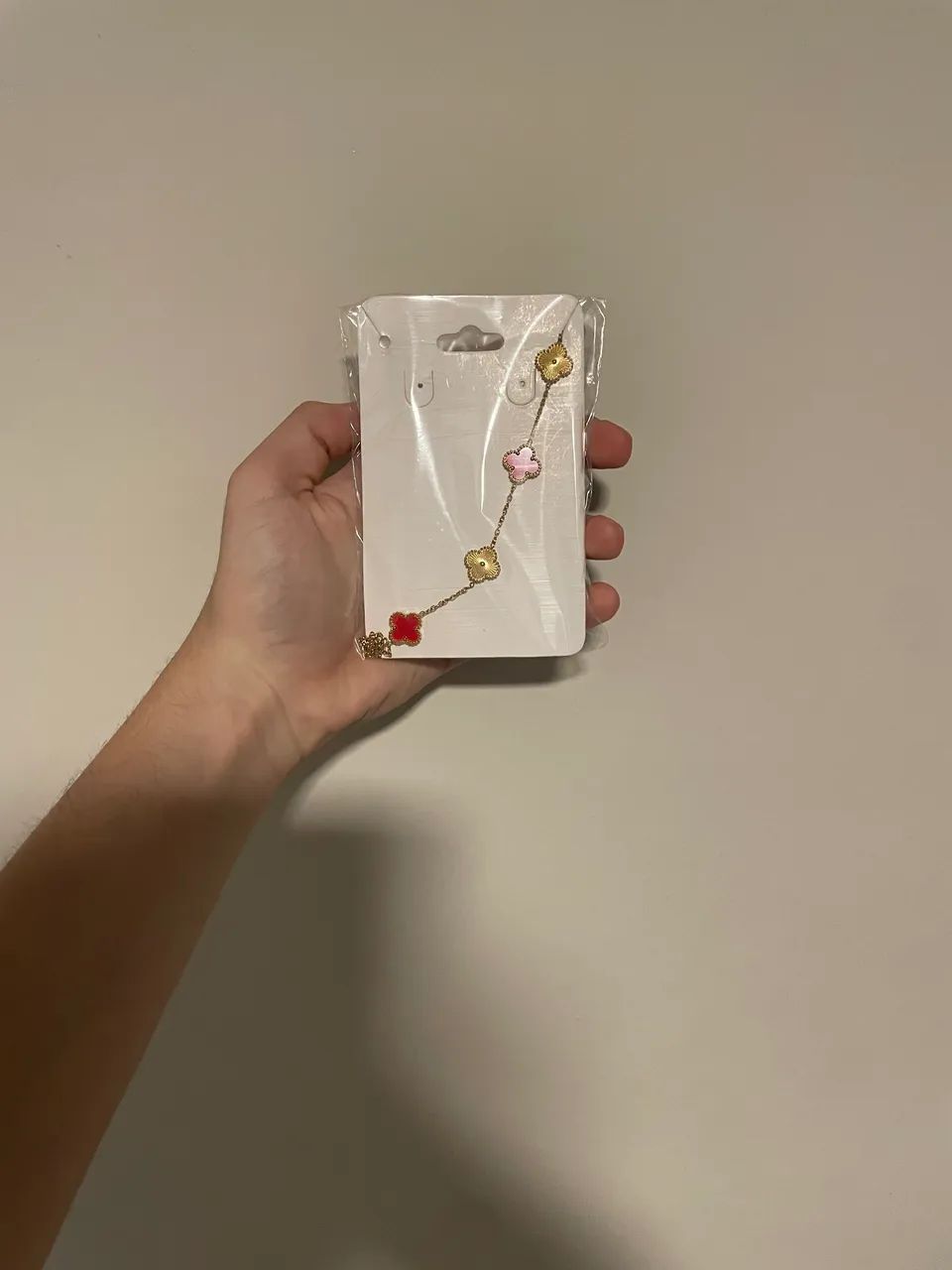 Pulseira de semi joia trevo da melhor qualidade  - Foto 2