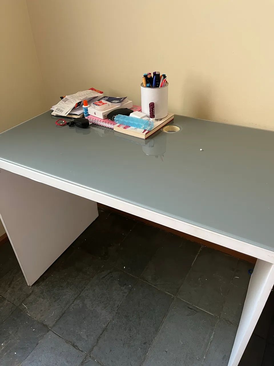 Mesa com tampo de vidro  - Foto 2