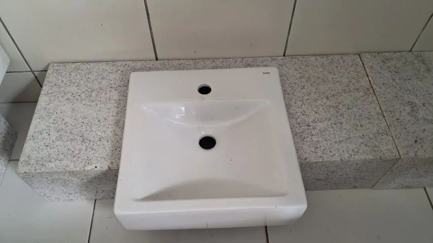Bancada com cubas em granito para banheiro - NOVAS