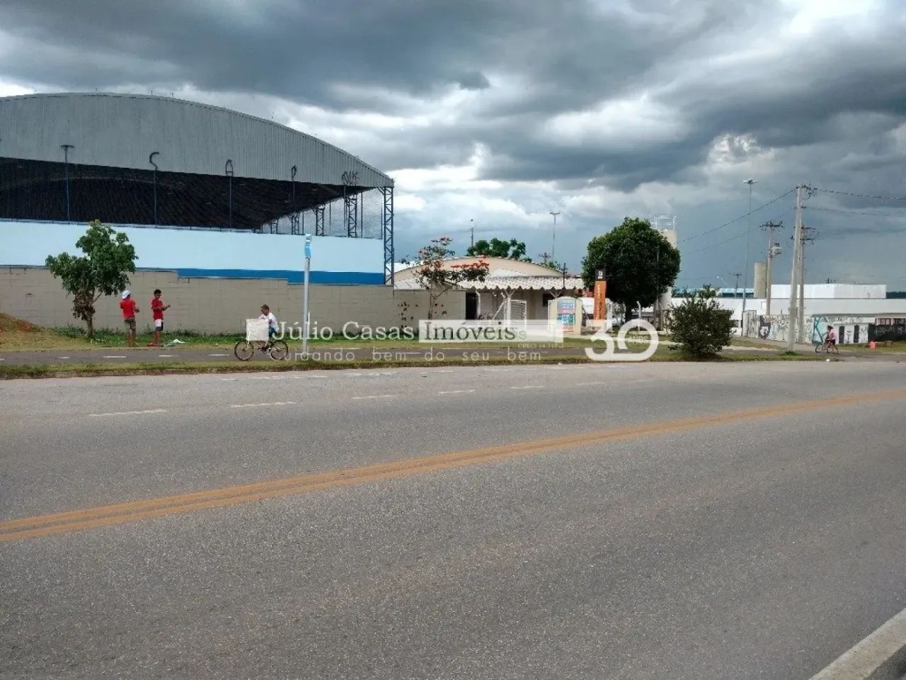 Área a venda com 1800m² - Foto 3