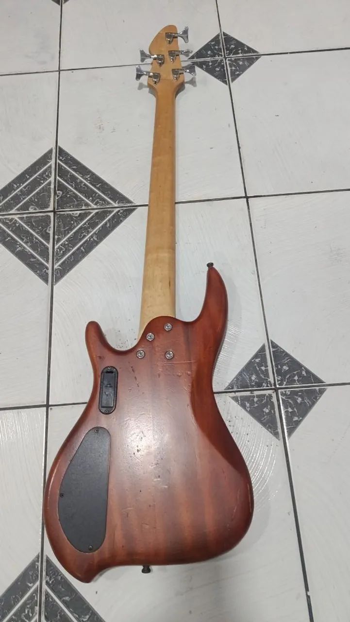Contrabaixo - Foto 2