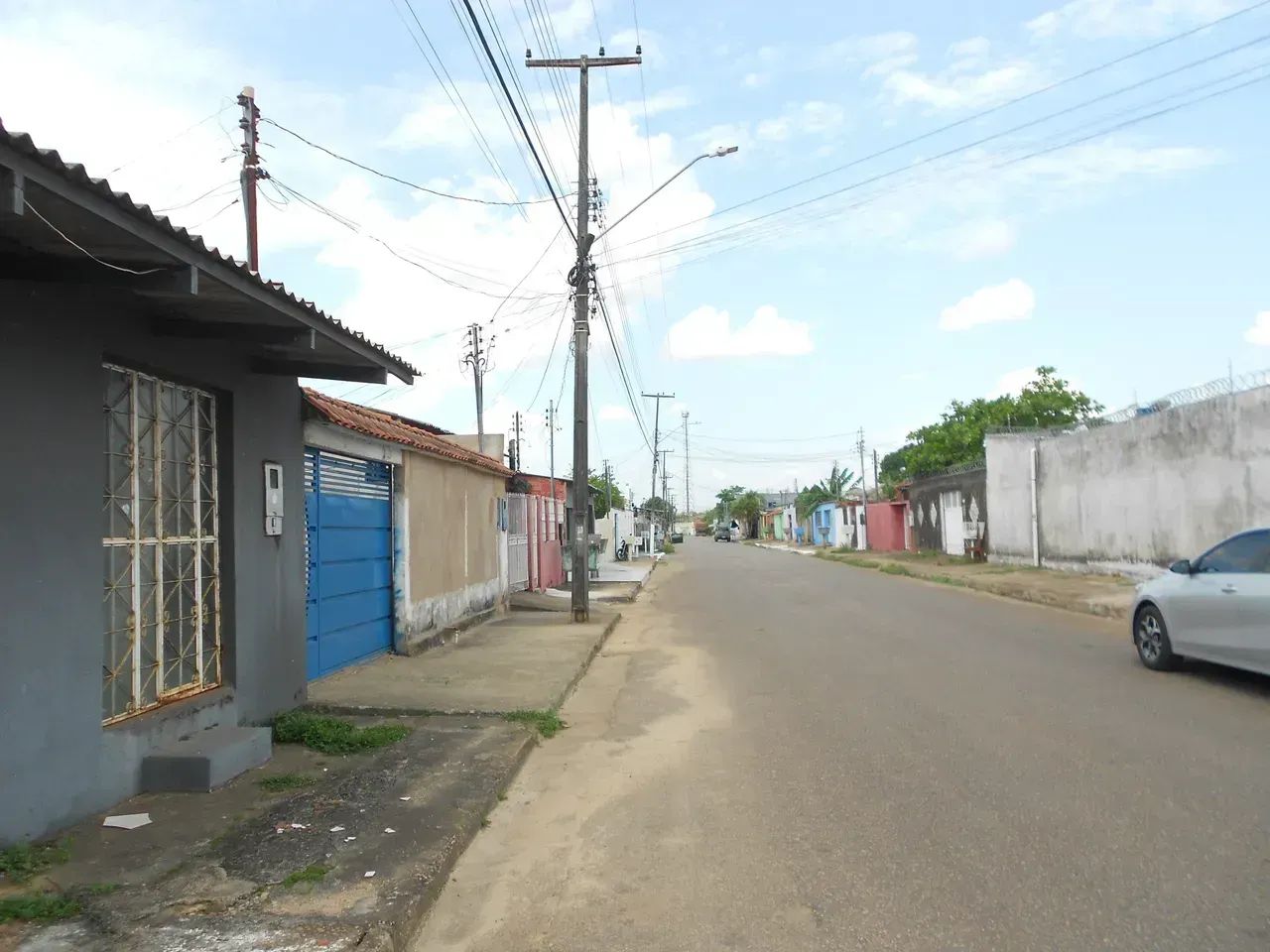 CASA NO COHAB COM 04 QUARTOS E PONTO COMERCIAL. - Foto 5