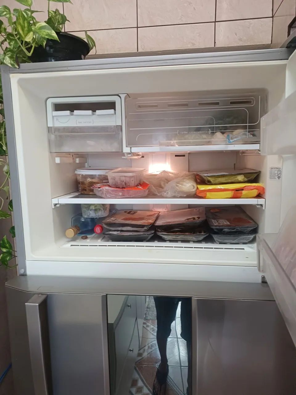 Geladeira eletrolux df80x 590 litros - Foto 3